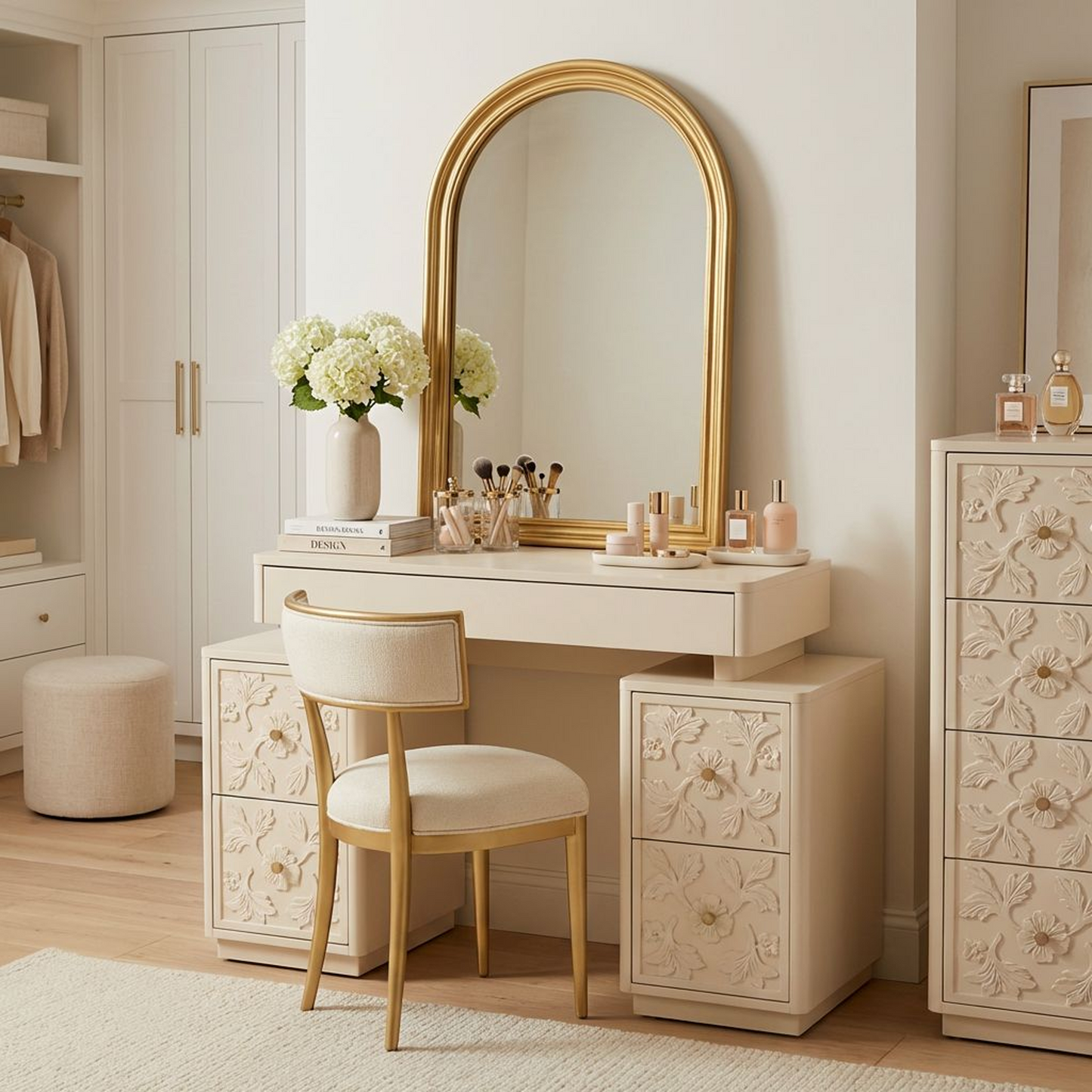 Vanity Desk with Arched Mirror – Cream White Dressing Table Set with Floral Carved Drawers, Gold Frame Makeup Vanity